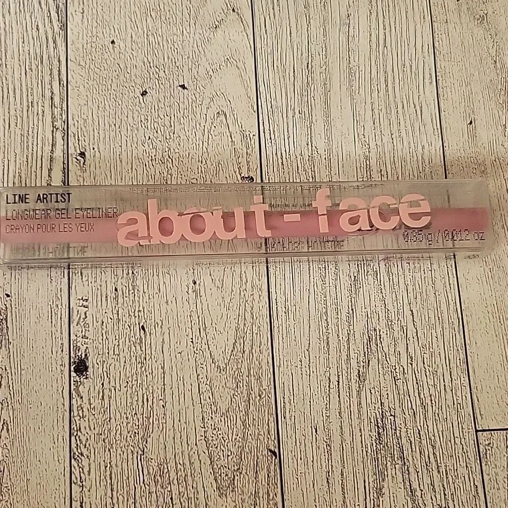 About Face Line Artist Longwear Gel Eyeliner